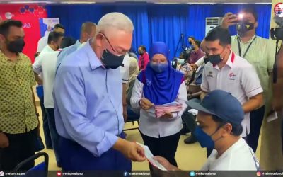 Majlis Penyerahan Geran Bantuan Banjir Keluarga Malaysia (BBKM)
